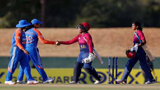 Harmanpreet Kaur, Richa Ghosh Shine as India Defeat UAE in Asia Cup T20