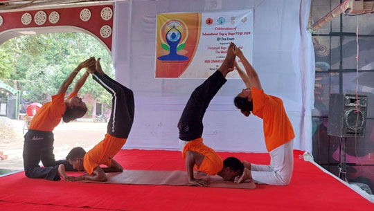 Bangladesh: Ramna Yoga Society Organised IDY Pre-Event in Dhaka