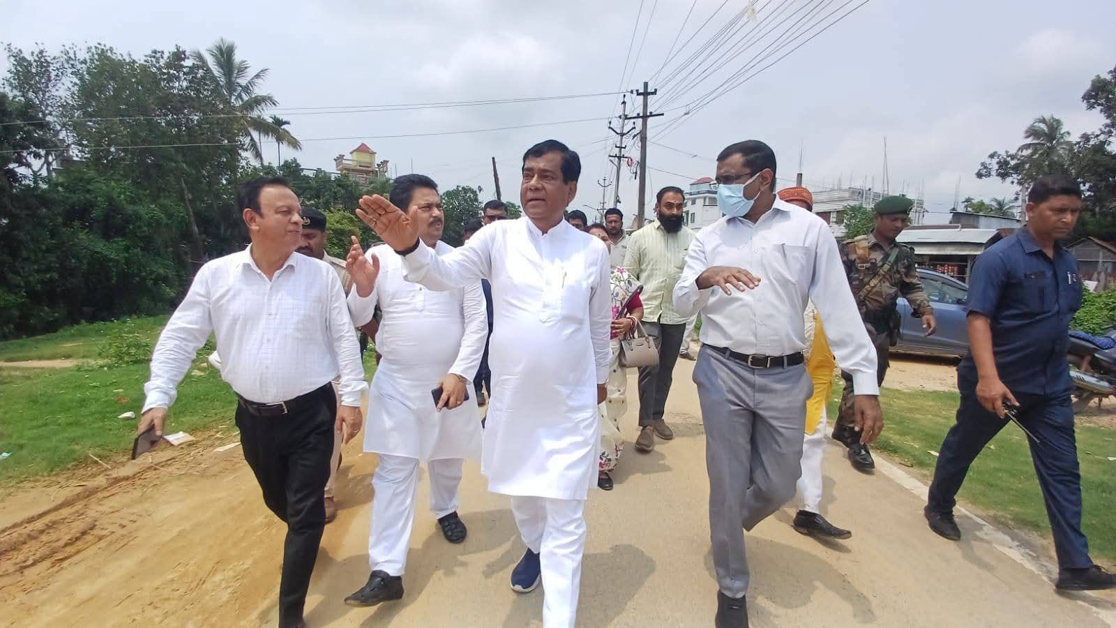 Mayor Leads Border Road Inspection, Promises Monsoon-Ready Infrastructure