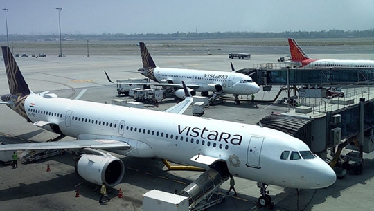 Vistara Flight from Mumbai Lands Safely in Colombo after Bomb Threat, All Passengers Evacuated