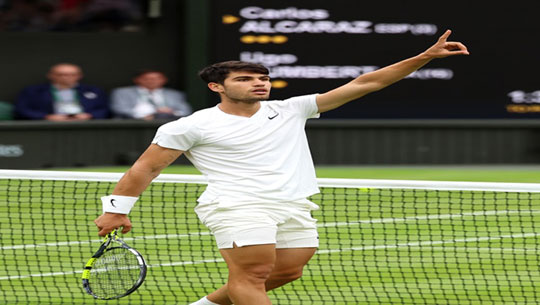 Wimbledon: Carlos Alcaraz & Jannik Sinner Enter Quarterfinals