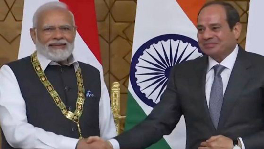 PM Modi meets Egyptian Prez Abdel Fattah El-Sisi 