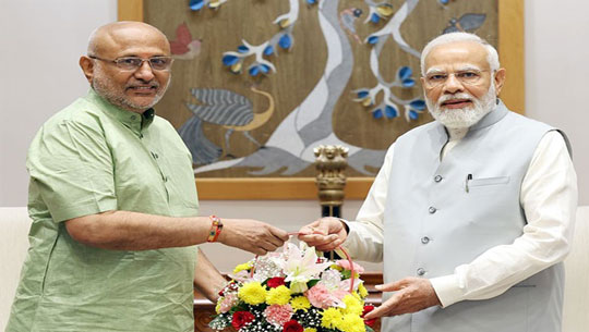 PM Modi Introduces NDA VP Candidate C.P. Radhakrishnan, Urges Unanimous Support from MPs