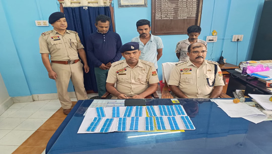 Police arrests three drug peddlers