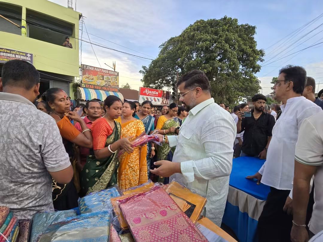 Sushanta Chowdhury Launches Puja Clo