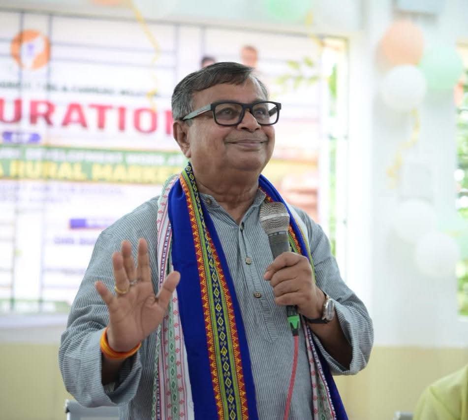 Minister Ratan Lal Nath inaugurates 
