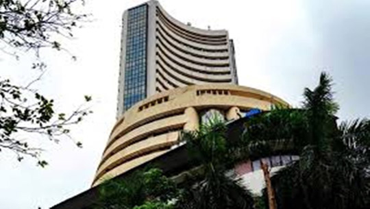 Domestic markets end with losses of around 0.7%