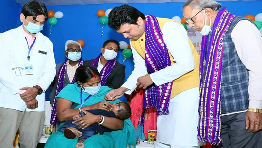 CM laucnhes state-based intensified Mission Indradhanush 4.0