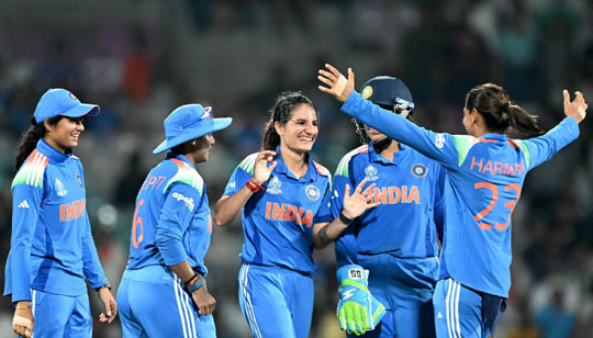 India Enter Women’s World Cup Semifinals After 53-Run Win Over New Zealand
