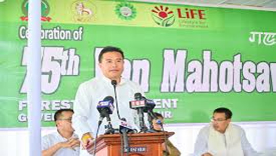 Manipur Celebrates state level Van Mahotsav, plants around two thousand Seedlings 