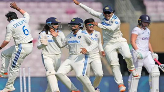 Women's Cricket: England all out for 136 in 1st innings in Mumbai Test, India lead by 292 runs
