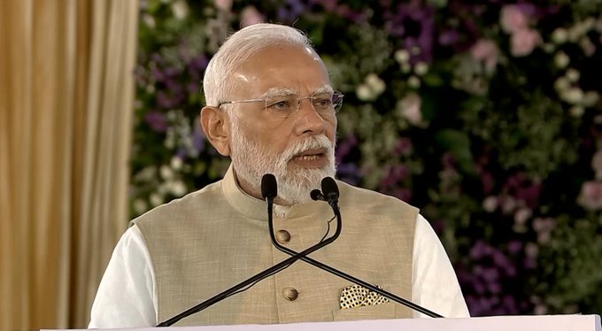 PM Modi flags Off ‘E-Vitara’, inaugurates hybrid battery electrode Plant in Gujarat