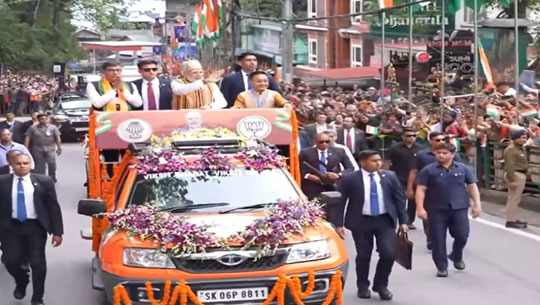 PM Modi Holds Grand Roadshow in Gangtok