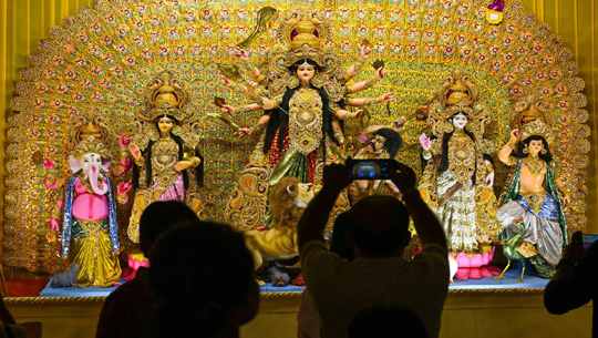 Assam: Durga puja committee depicted various themes in pandals