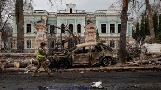 Russia’s 3-Day ceasefire begins amid Ukraine’s claims of strikes in Sumy