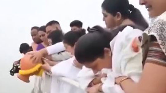 Zubeen Garg’s Ashes Immersed in Brahmaputra; Fans Lead Grassroots Promotion for His Final Film