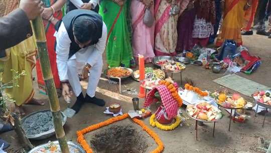 Mayor Lays Foundation for Ward 17 Of