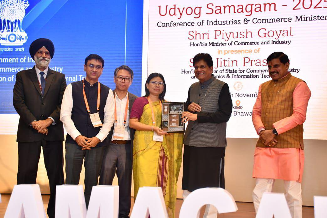 Tripura Bags ‘Top Achiever Award’ fo