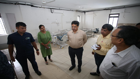 Chief Minister visits the dental college