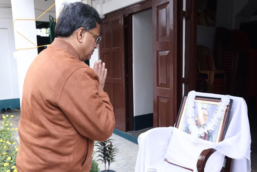CM Manik Saha Pays Last Respects to Late Assembly Speaker Bishwabandhu Sen