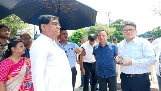 Mayor Dipak Majumder inspects Battala Crematorium, Promises Overhaul and Strict Action Against Extortion