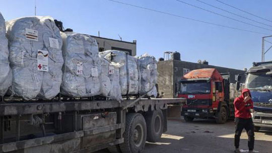 UN food agency halts north Gaza deliveries after gunfire and looting