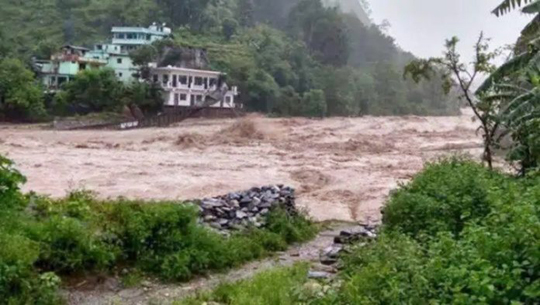 Heavy rains continue to disrupt normal life in Uttarakhand; IMD predicts some relief in Himachal Pradesh, Punjab, Haryana & Delhi