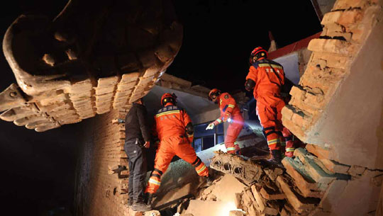 China: 118 people killed and over 500 injured after 6.2-magnitude earthquake
