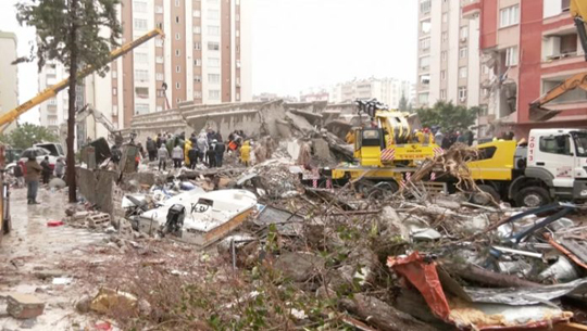 Death toll in massive earthquakes in Turkiye, Syria crosses 4900; Indian Army mobilises 89 member medical team