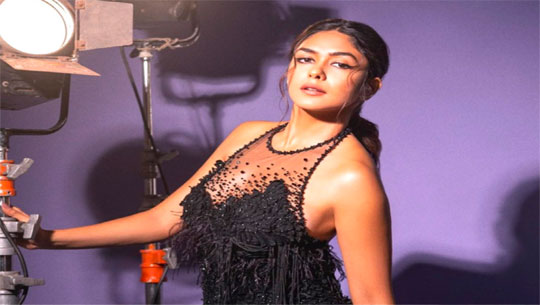 Is Mrunal Thakur tying the knot soon? 