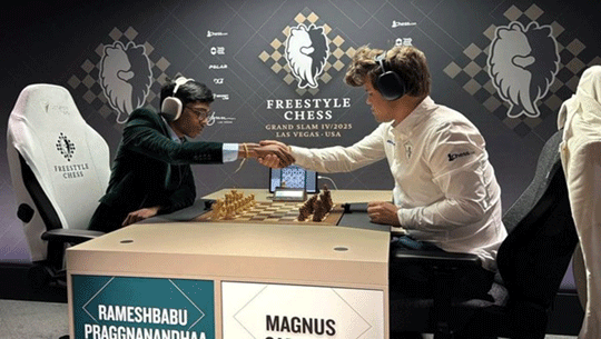 Praggnanandhaa defeats World No.1 Carlsen to enter Freestyle chess quarterfinals