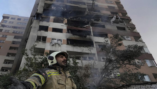 Israel and Iran exchange missile strikes; Explosions rock Tel Aviv, Jerusalem, and Tehran