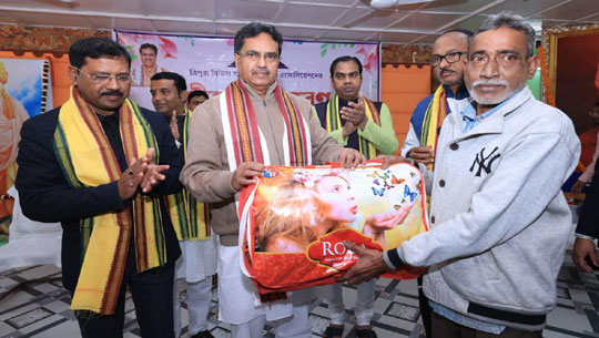 CM Dr. Manik Saha Joins Winter Clothing Drive for Underprivileged