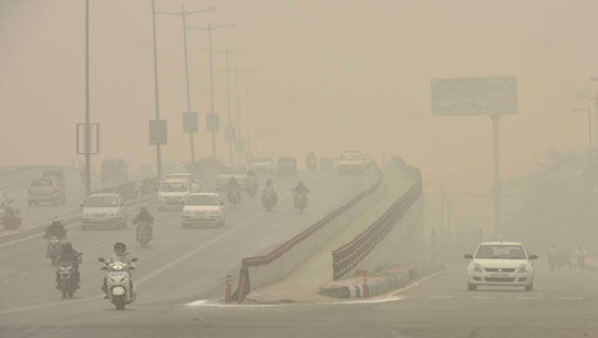 Delhi engulfed in thick layer of smog as air quality dips into severe category