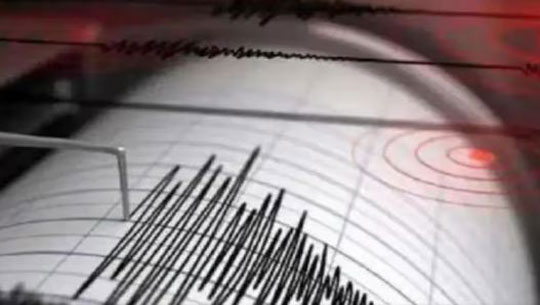 Massive tremors felt in Delhi-NCR, epicentre in Nepal 