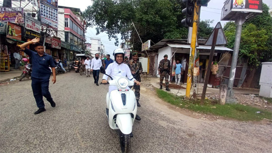 Mayor Dipak Majumder Leads by Exampl