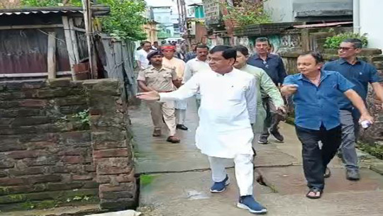 Mayor Dipak Majumder inspects Ward No. 35, reviews civic issues