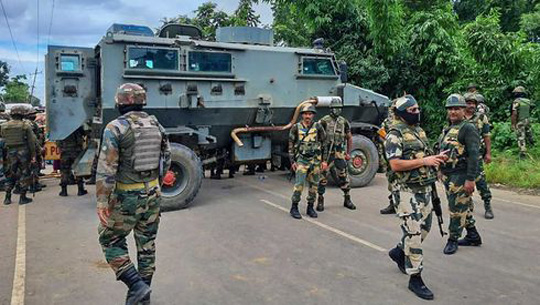 Manipur: Security forces arrest 7 KCP insurgents in Imphal